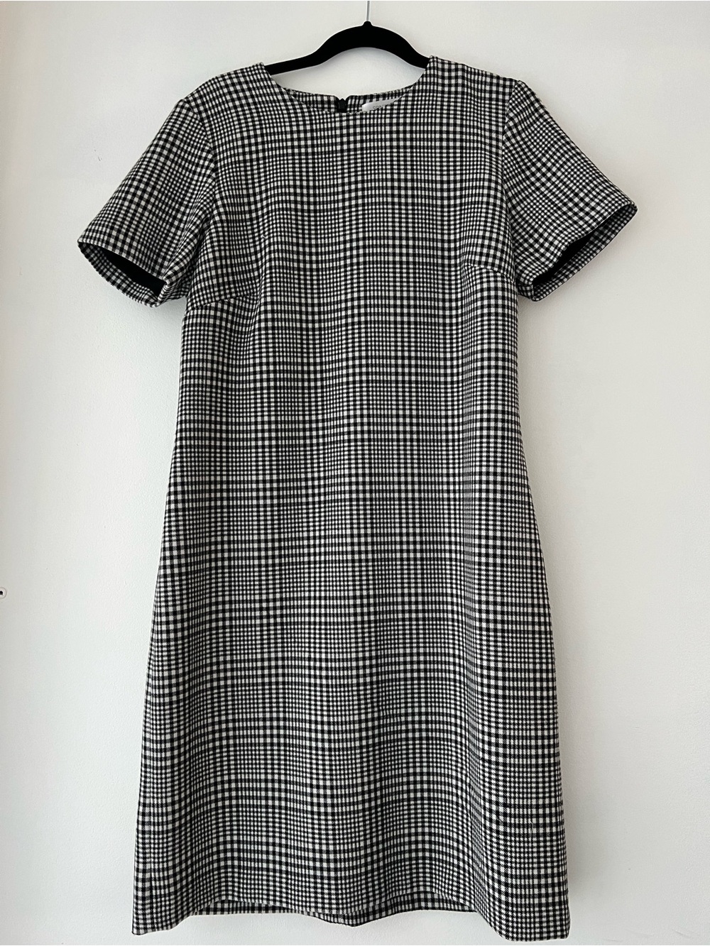 Black and White Check Short-Sleeve Simons Shift Dress